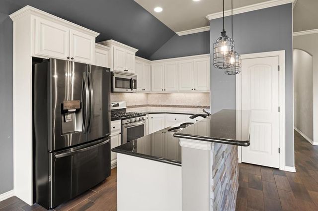 15932 Capri Lane, Edmond, OK 73013