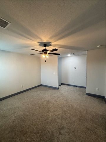 3202 SW Lovely Lane, Bentonville, AR 72713