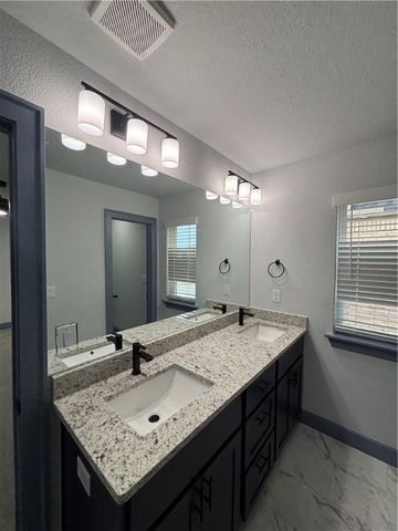 3202 SW Lovely Lane, Bentonville, AR 72713