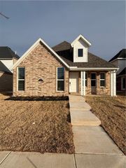 3202 SW Lovely Lane, Bentonville, AR 72713