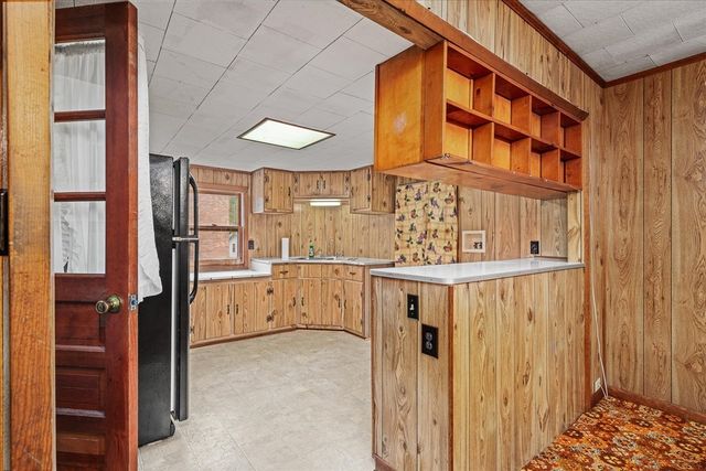 671 Lemont and Yates Mountain Rd, Spencer, TN 38585