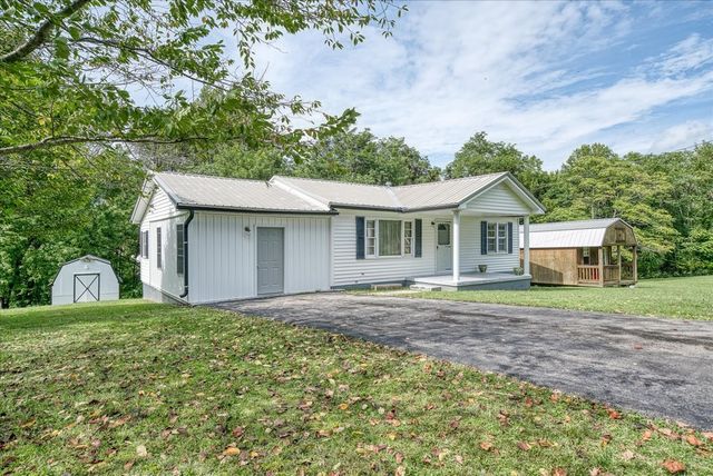 671 Lemont and Yates Mountain Rd, Spencer, TN 38585