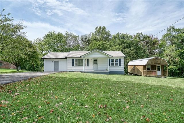 671 Lemont and Yates Mountain Rd, Spencer, TN 38585