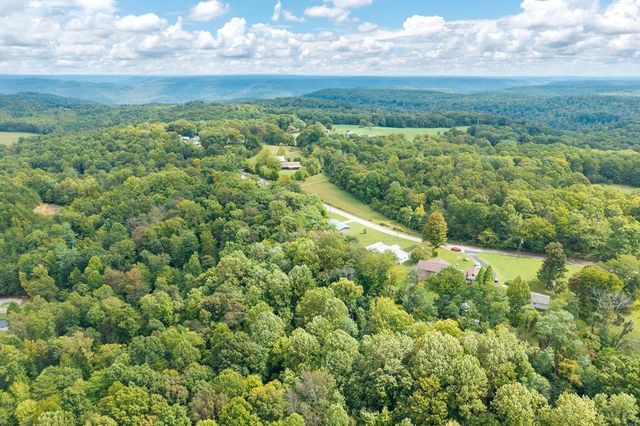 671 Lemont and Yates Mountain Rd, Spencer, TN 38585
