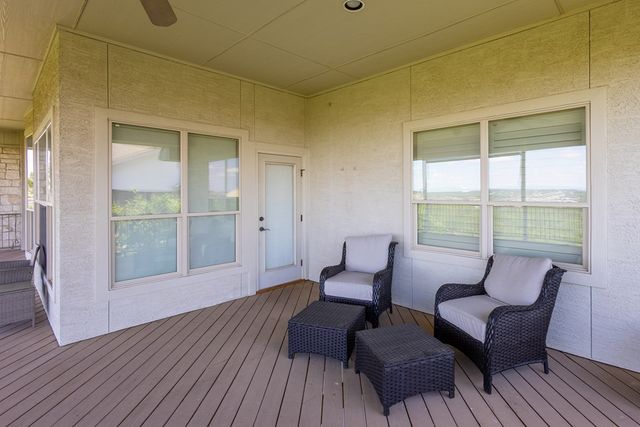 2024 Crown View Dr, Kerrville, TX 78028