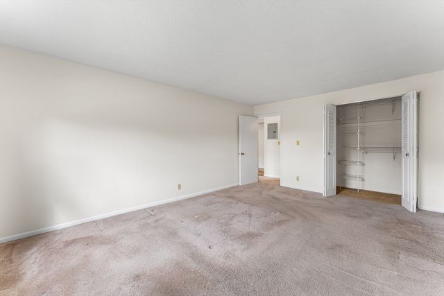 508 Oak St 7, Brockton, MA 02301