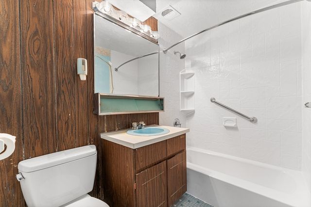 508 Oak St 7, Brockton, MA 02301