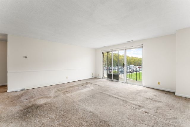 508 Oak St 7, Brockton, MA 02301