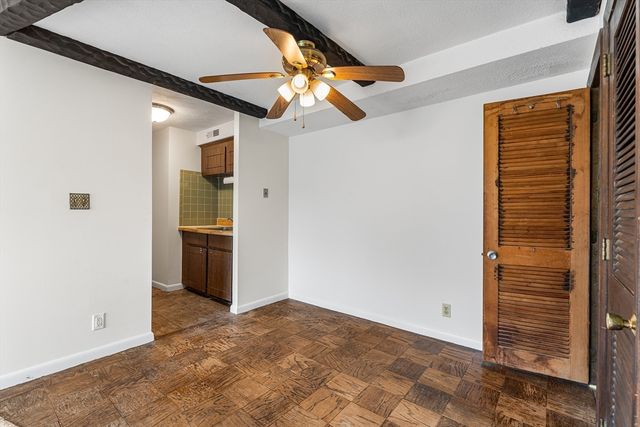 508 Oak St 7, Brockton, MA 02301