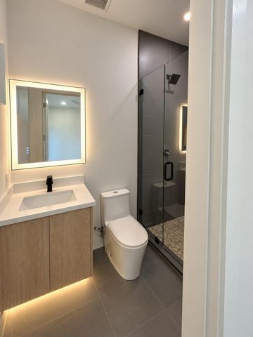 1105 York Street B, Houston, TX 77003