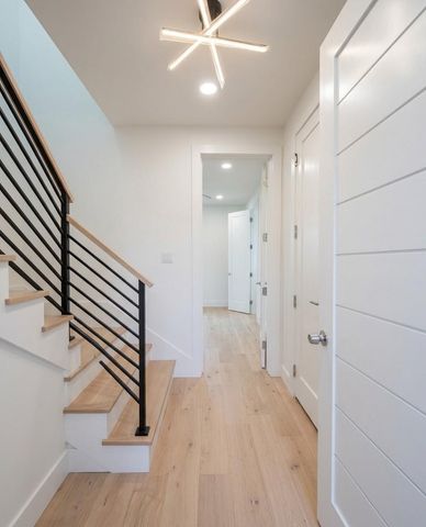 1105 York Street B, Houston, TX 77003