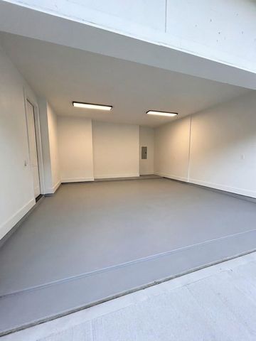1105 York Street B, Houston, TX 77003