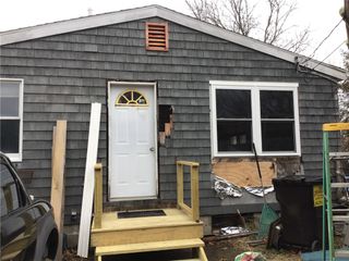 41 Enfield Avenue, North Kingstown, RI 02852