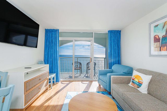 2000 N Ocean Blvd. PH12, Myrtle Beach, SC 29577