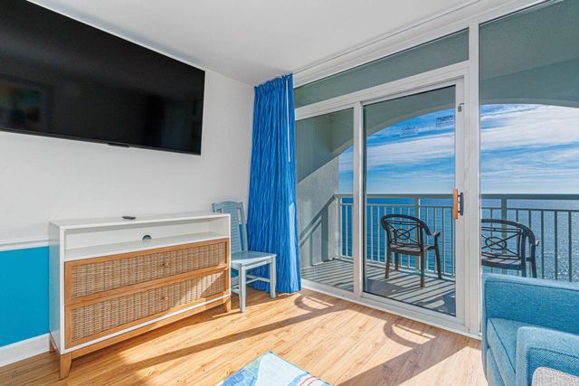 2000 N Ocean Blvd. PH12, Myrtle Beach, SC 29577