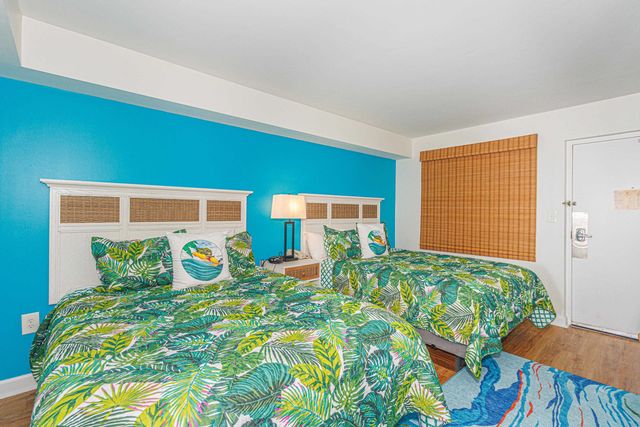 2000 N Ocean Blvd. PH12, Myrtle Beach, SC 29577