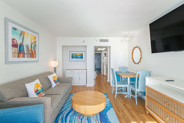 2000 N Ocean Blvd. PH12, Myrtle Beach, SC 29577