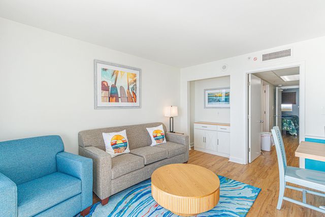 2000 N Ocean Blvd. PH12, Myrtle Beach, SC 29577