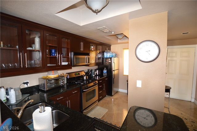 270 East Flamingo Road 333, Las Vegas, NV 89169