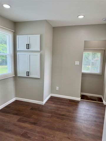 5169 Glenis Street, Dearborn Heights, MI 48125