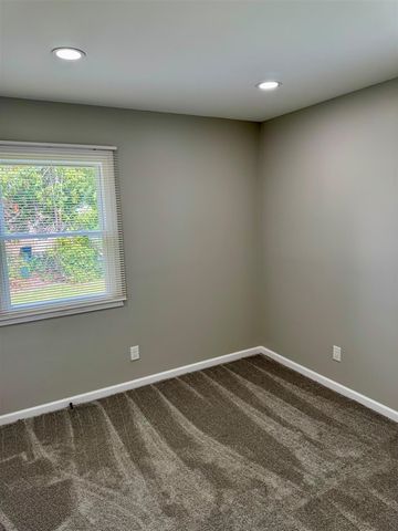 5169 Glenis Street, Dearborn Heights, MI 48125