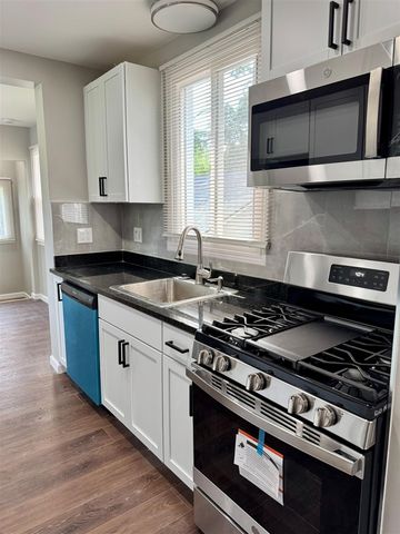 5169 Glenis Street, Dearborn Heights, MI 48125