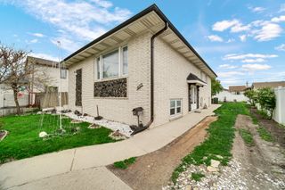 4219 Wehrman Avenue, Schiller Park, IL 60176