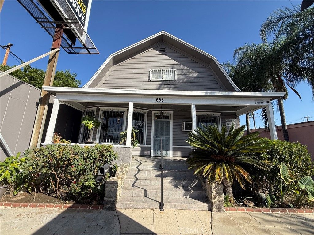 685 W Mission, Pomona, CA 91766 — exterior