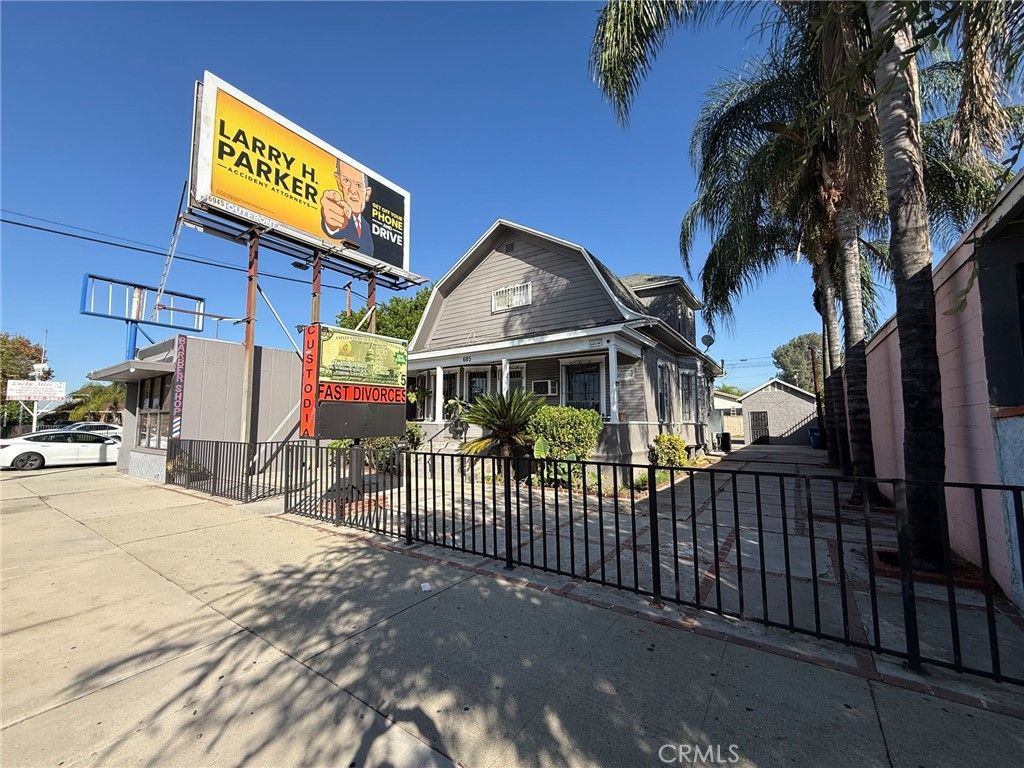 685 W Mission, Pomona, CA 91766 — photo 4