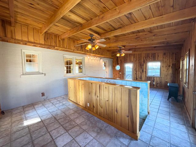 3030 Lynnwood Drive, Paris, KY 40361