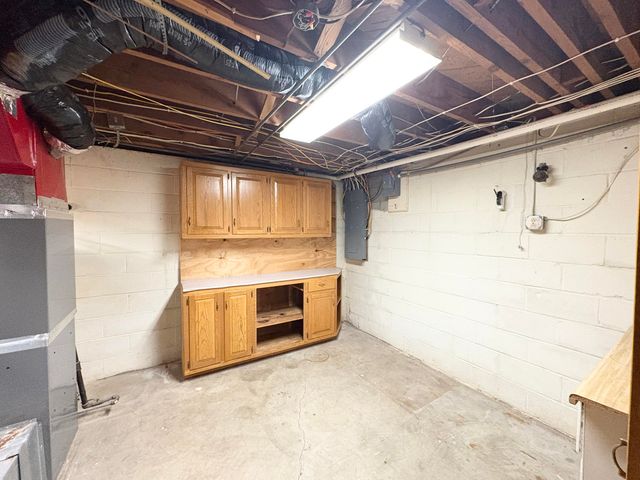 3030 Lynnwood Drive, Paris, KY 40361