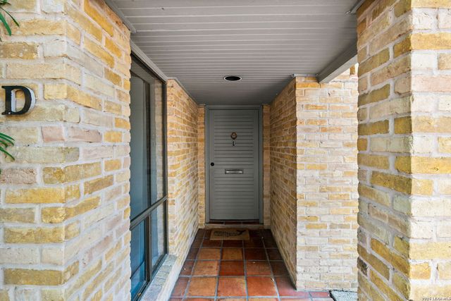 8123 N New Braunfels Ave Apt D, San Antonio, TX 78209