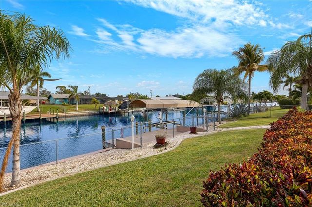 1327 SE 17th ST, Cape Coral, FL 33990