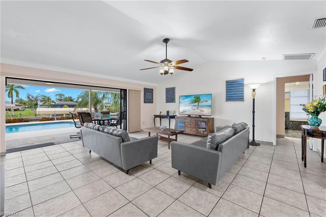 1327 SE 17th ST, Cape Coral, FL 33990