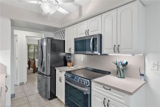 1327 SE 17th ST, Cape Coral, FL 33990
