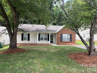 2502 Hemby Woods Drive, Charlotte, NC 28262