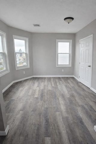 357 Howard 3, Lawrence, MA 01841