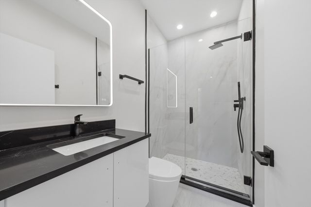 1355 N Western Avenue 2B, Chicago, IL 60622