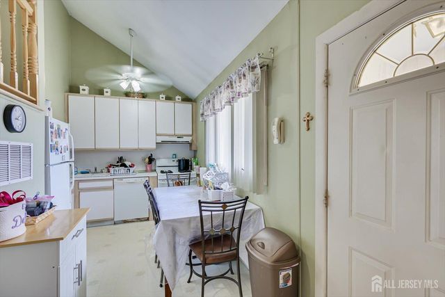 44 McKinley Avenue, Colonia, NJ 07067