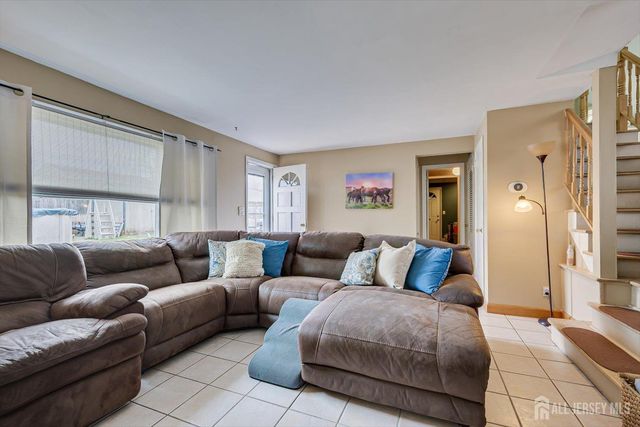 44 McKinley Avenue, Colonia, NJ 07067