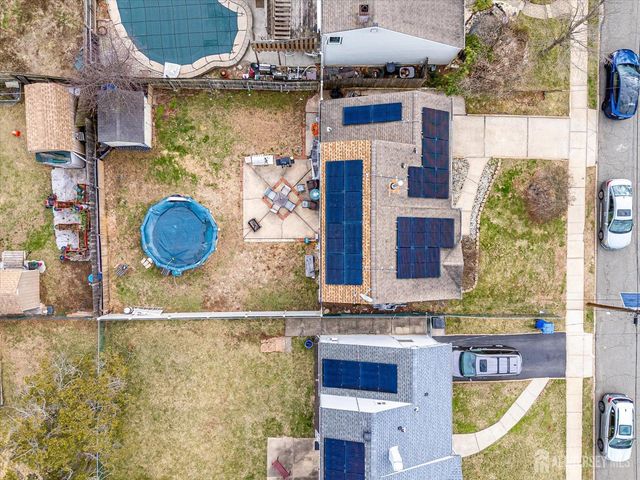 44 McKinley Avenue, Colonia, NJ 07067