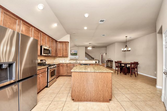 10120 Hidden Creek Falls Lane, Brookshire, TX 77423