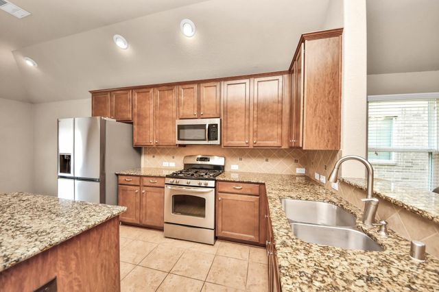 10120 Hidden Creek Falls Lane, Brookshire, TX 77423