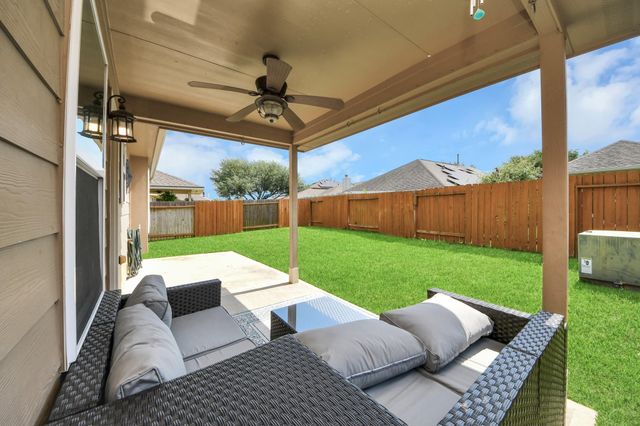 10120 Hidden Creek Falls Lane, Brookshire, TX 77423