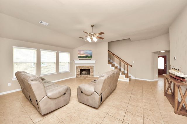 10120 Hidden Creek Falls Lane, Brookshire, TX 77423