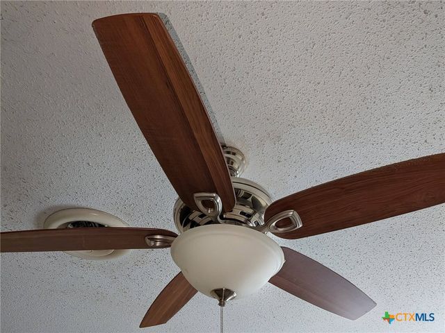 2406 Bon Aire Avenue, Victoria, TX 77901