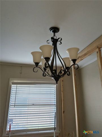 2406 Bon Aire Avenue, Victoria, TX 77901