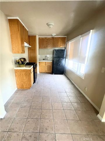 7319 S Normandie, Los Angeles, CA 90044