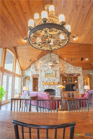 2810 Bridlewood Ranches Drive, San Marcos, TX 78666