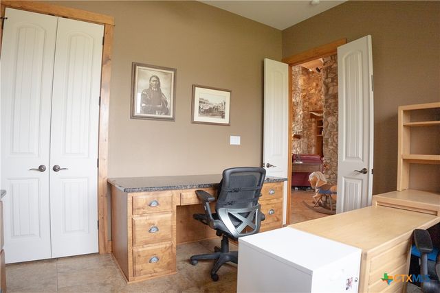 2810 Bridlewood Ranches Drive, San Marcos, TX 78666